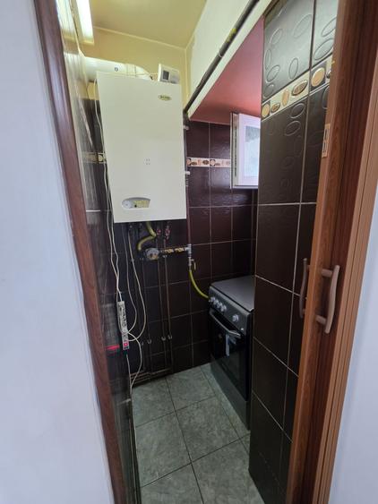 Apartament cu 3 camere decomandat în Găvana