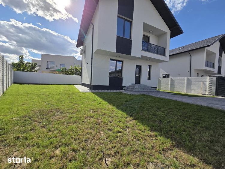 Casă cu 4 camere cu Teren 300 Mp în Cornetu