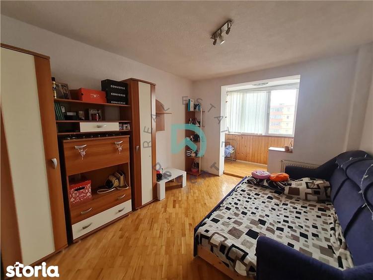 Apartament cu 3 camere decomandat, mobilat în Griviței