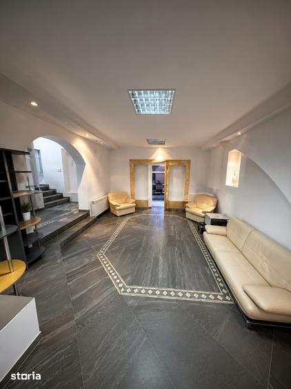 Casă cu 5 camere cu Teren 639 Mp în Zorilor
