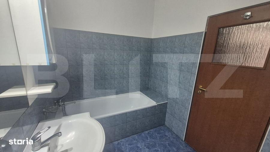 Apartament cu 3 camere în Careiului