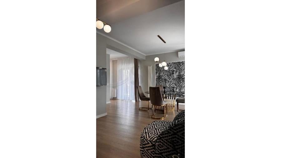 Apartament cu 3 camere decomandat, mobilat în Pipera
