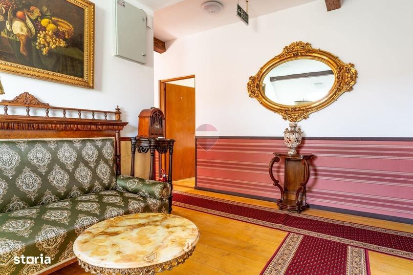 Casă cu 4 camere în Central