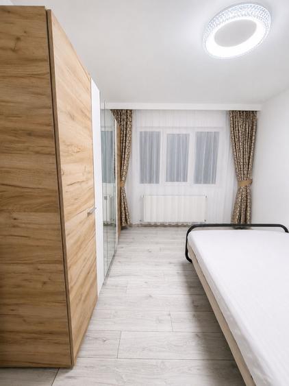 Apartament 3 camere decomandat zona podgoria cu loc de parcare - 5
