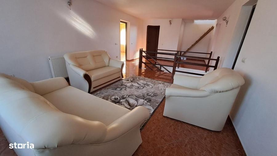 Casă cu 4 camere în Săcălășeni
