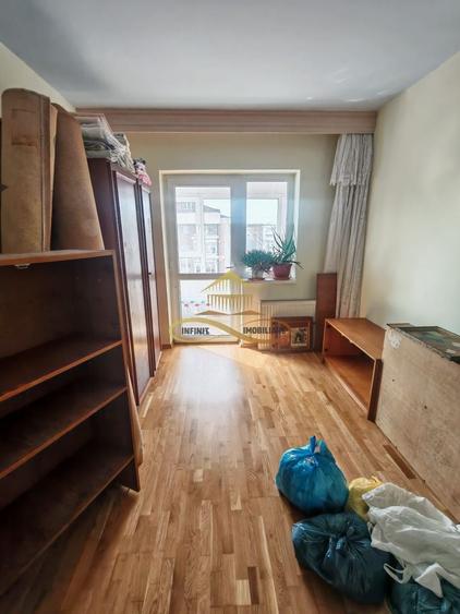 Apartament cu 3 camere decomandat, mobilat în Ștefan cel Mare