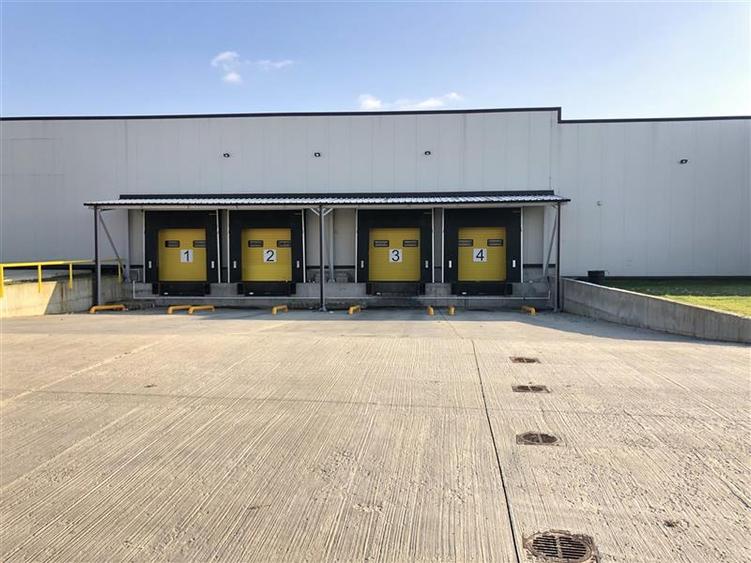 Spațiu industrial, de 1,500 mp, în Chiajna