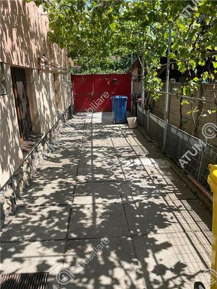 Apartament 3 camere decomandate curte comuna din zona Tiglari Sibiu - 15