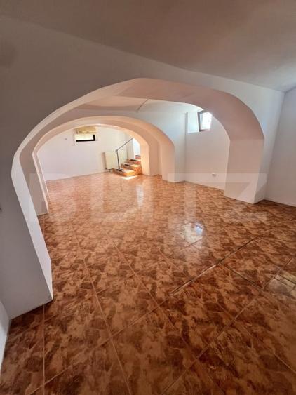 Spațiu comercial, de 100 mp, în Elisabetin