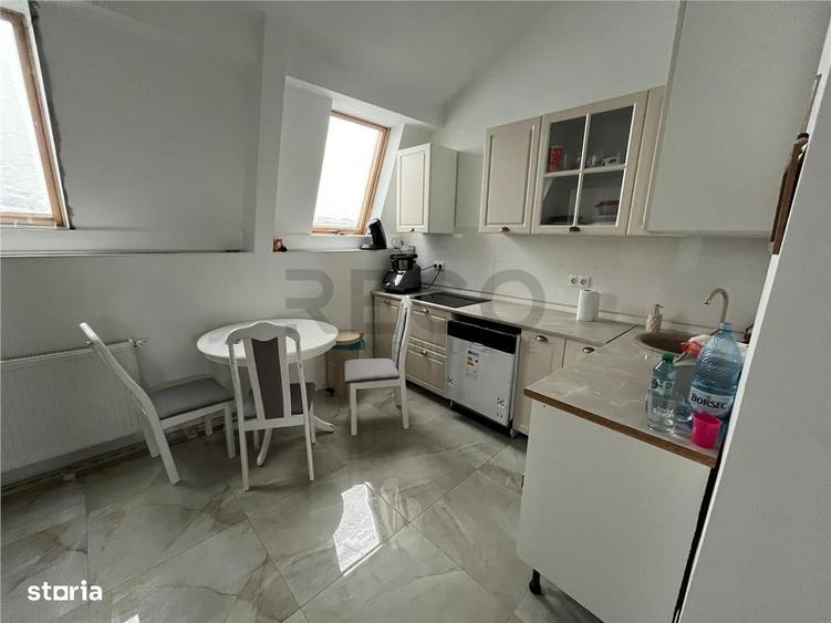 Apartament cu 3 camere decomandat în Rogerius