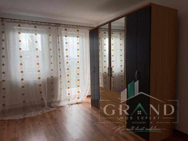 Casă individuală cu 5 camere cu Canalizare în Sânnicoară