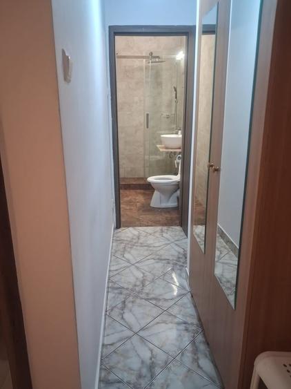 Garsonieră decomandată în Brâncoveanu