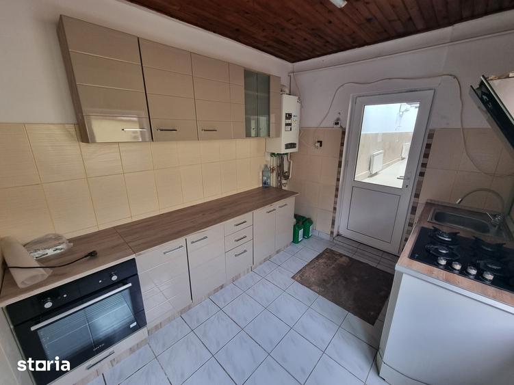 Casă cu 4 camere cu Teren 186 Mp în Coiciu