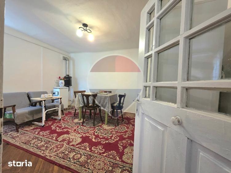 Casă cu 3 camere cu Teren 1400 Mp în Adămuș