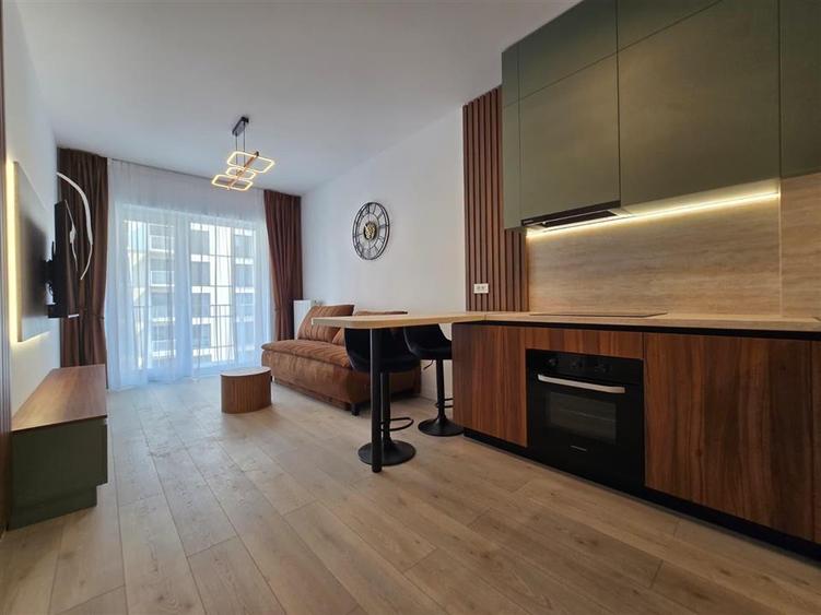 Apartament cu 2 camere decomandat în Podu Roș