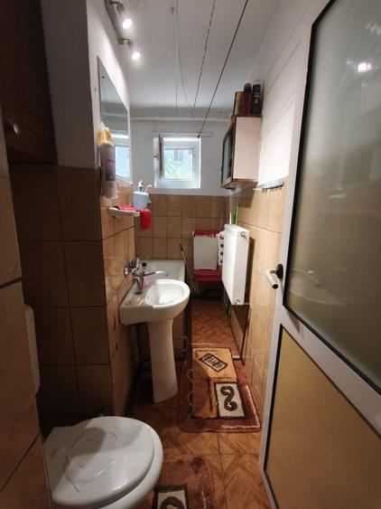 Inchiriez apartament 2 camere - 7