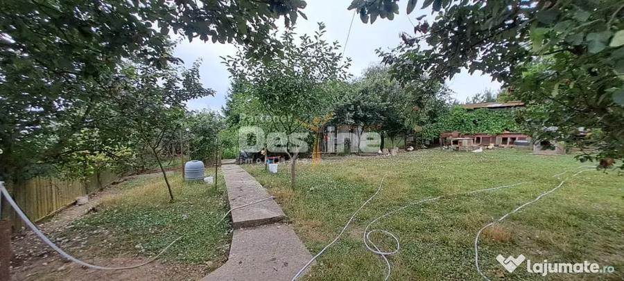 Casă cu 3 camere cu Teren 1715 Mp în Cornești