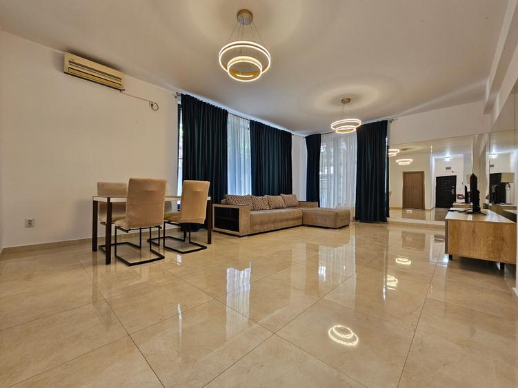 Apartament cu 3 camere semidecomandat, mobilat în Pipera — fotografia 3
