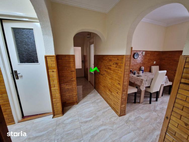 Apartament cu 3 camere decomandat în Hipodrom 3