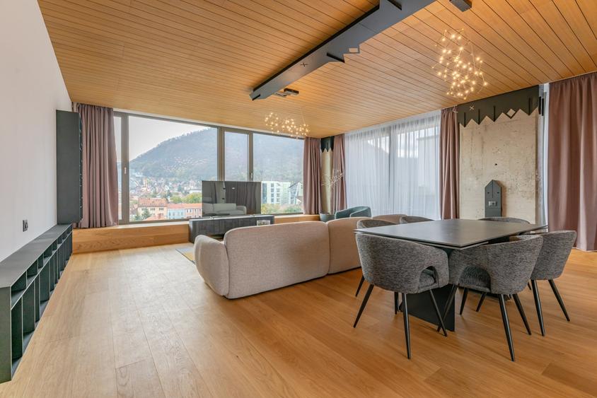Apartament cu 3 camere decomandat, mobilat în Ultracentral