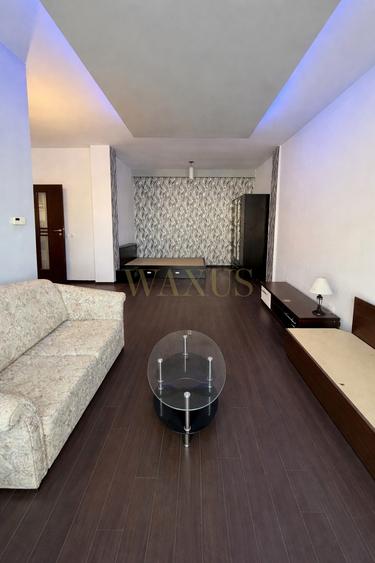 Apartament cu 2 camere semidecomandat, mobilat în Horea