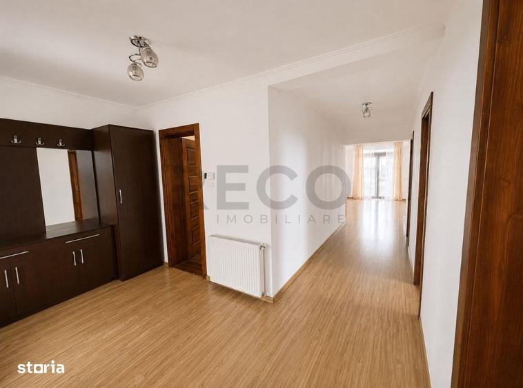 Casă cu 4 camere cu Teren 1240 Mp în Podgoria