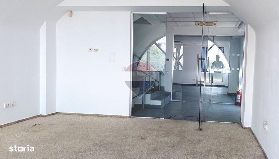 Spațiu comercial, de 160 mp, în Central