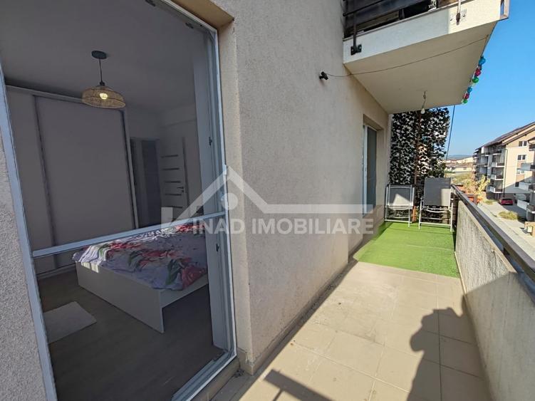 Apartament cu 2 camere semidecomandat, mobilat în Florești