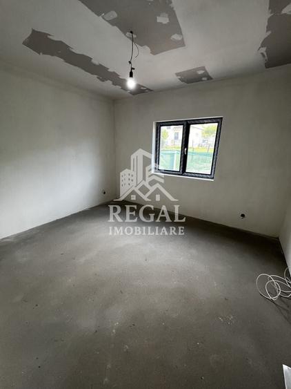 Casă individuală cu 3 camere cu Canalizare în Central