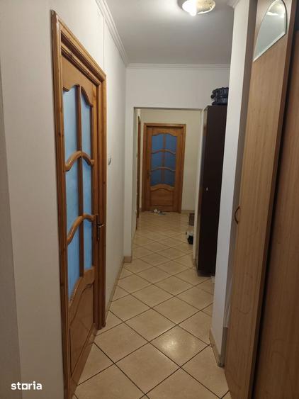 Apartament decomandat 3 camere de vanzare MilitariGorjului 70 mp - 8