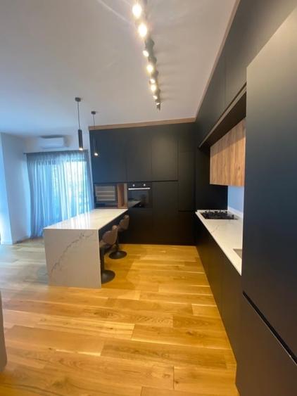 Apartament cu 2 camere decomandat, mobilat în Central