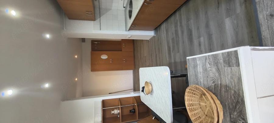 Apartament cu 2 camere decomandat în Girocului
