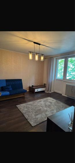 Apartament cu 4 camere decomandat în Paleu