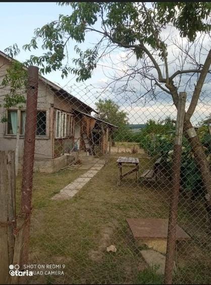 Teren de 2281 mp, în Gâlmeia