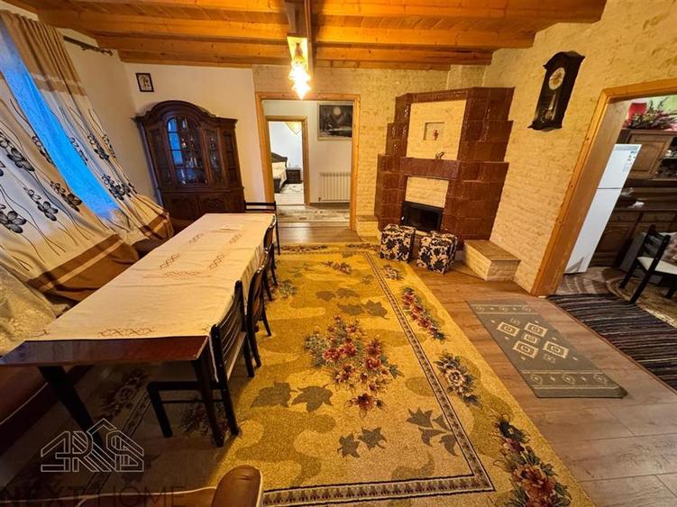 Casă cu 10 camere cu Teren 1600 Mp în Bolotești