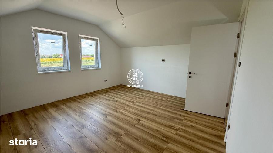 Casă cu 3 camere cu Teren 750 Mp în Aroneanu