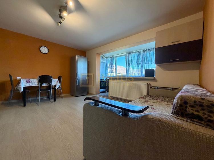 Apartament cu 3 camere semidecomandat, mobilat în Girocului