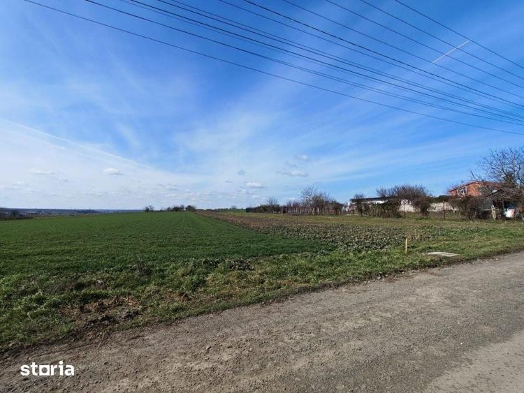 Teren de 252 mp, în Valu lui Traian