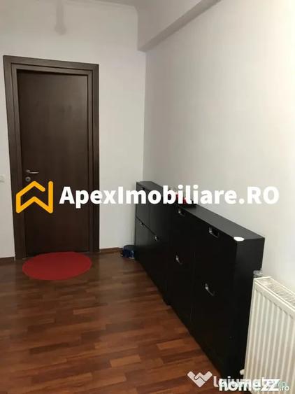 Apartament cu 3 camere decomandat, mobilat în Baba Novac