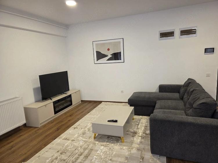 Apartament cu 2 camere decomandat în Triaj