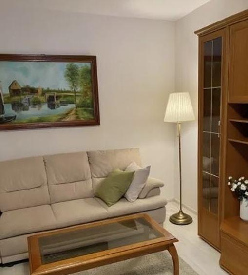 Apartament cu 2 camere decomandat, mobilat în Calea Victoriei