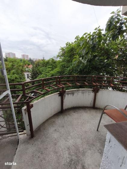 Apartament cu 3 camere în Ultracentral