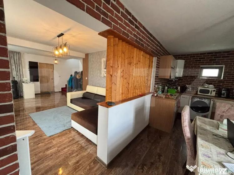 Casă cu 3 camere cu Teren 938 Mp în Mânăstioara