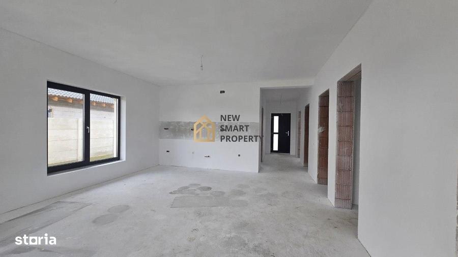 Casă cu 4 camere cu Teren 553 Mp în Sântandrei