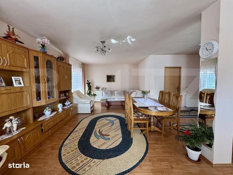Casă cu 4 camere în Corunca