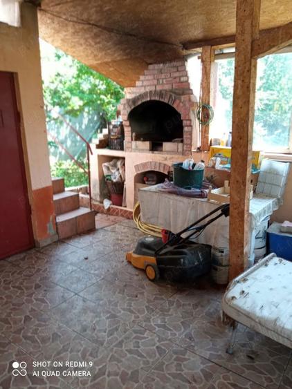 Casă cu 5 camere în Corbii Mari