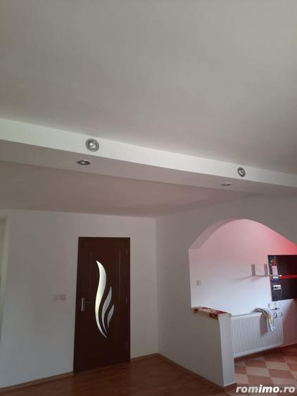 Casă cu 5 camere cu Teren 4000 Mp în Timișești