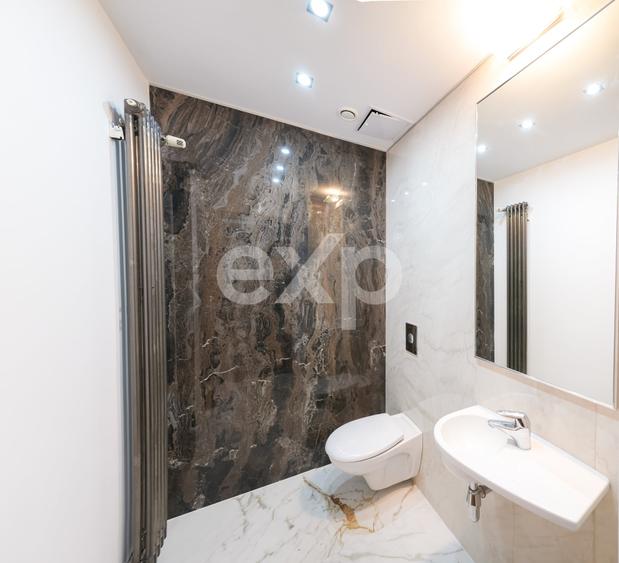 Penthouse cu 4 camere decomandat în Dorobanți