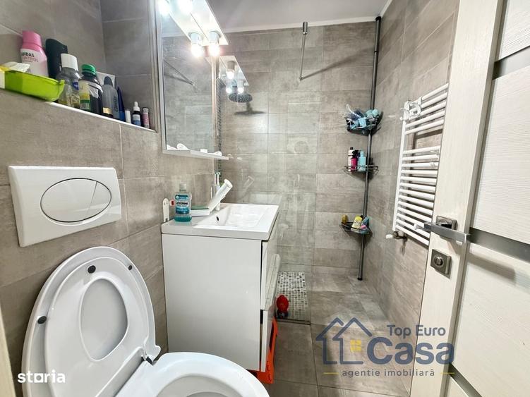 Apartament cu 2 camere decomandat în Central