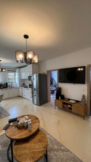 Apartament cu 3 camere decomandat, mobilat în Nord
